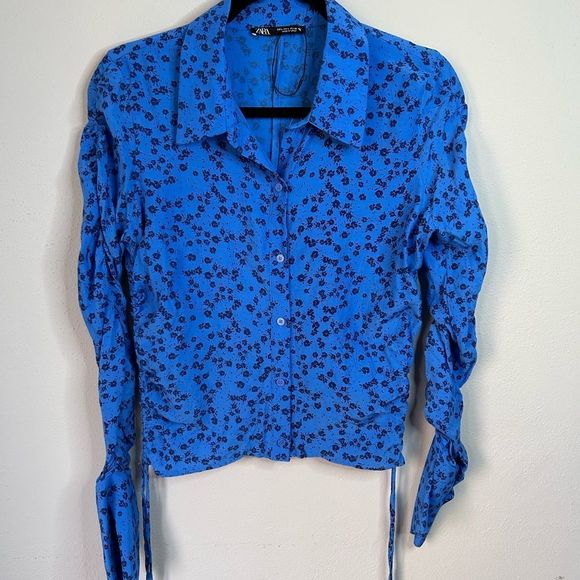 Zara Blue Floral Cinched Sleeved Blouse with Ties - Picture 9 of 12